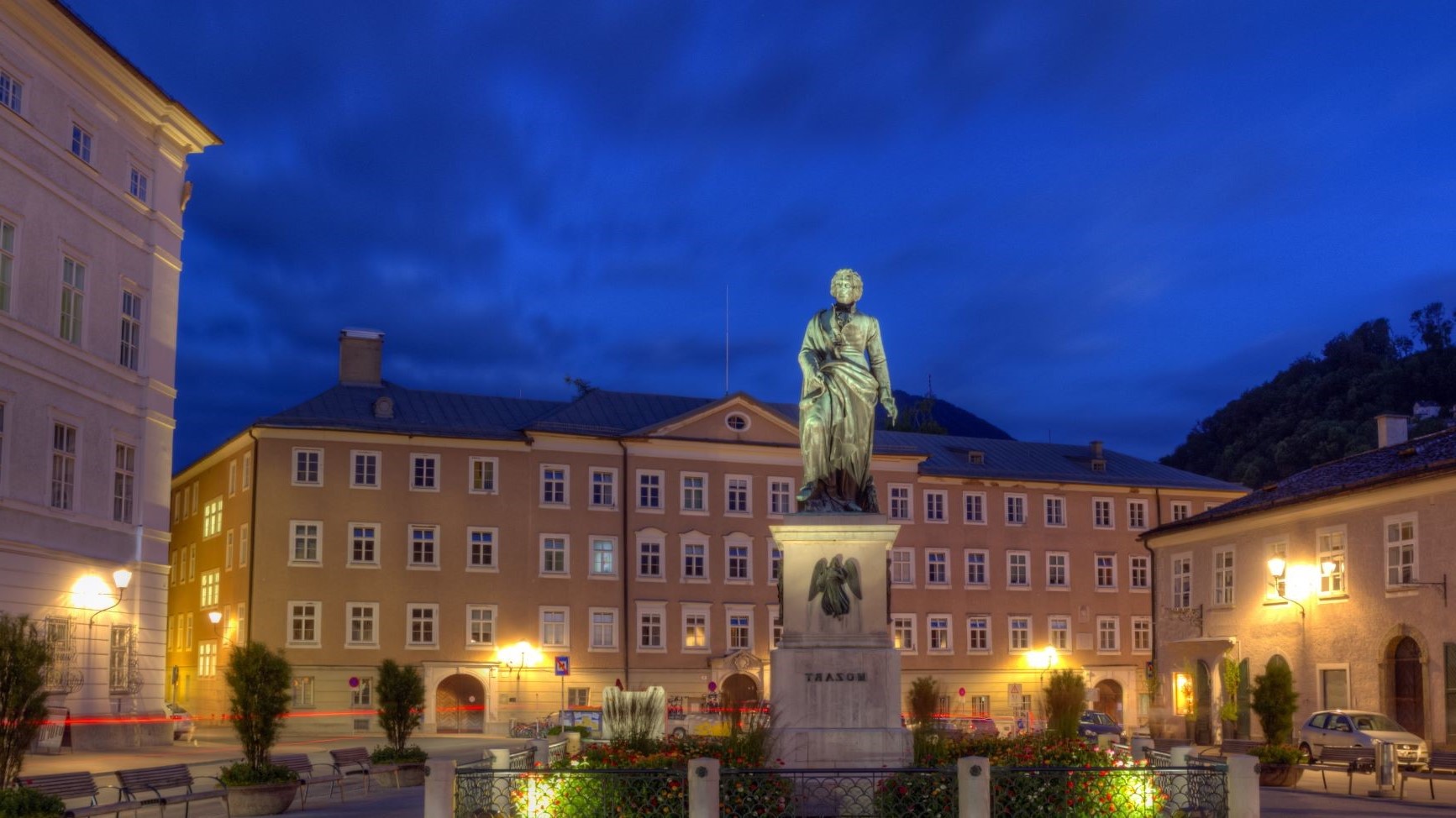 KNMtravel DMC, Aventuras urbanas, Salzburgo, estatua de Mozart, Austria