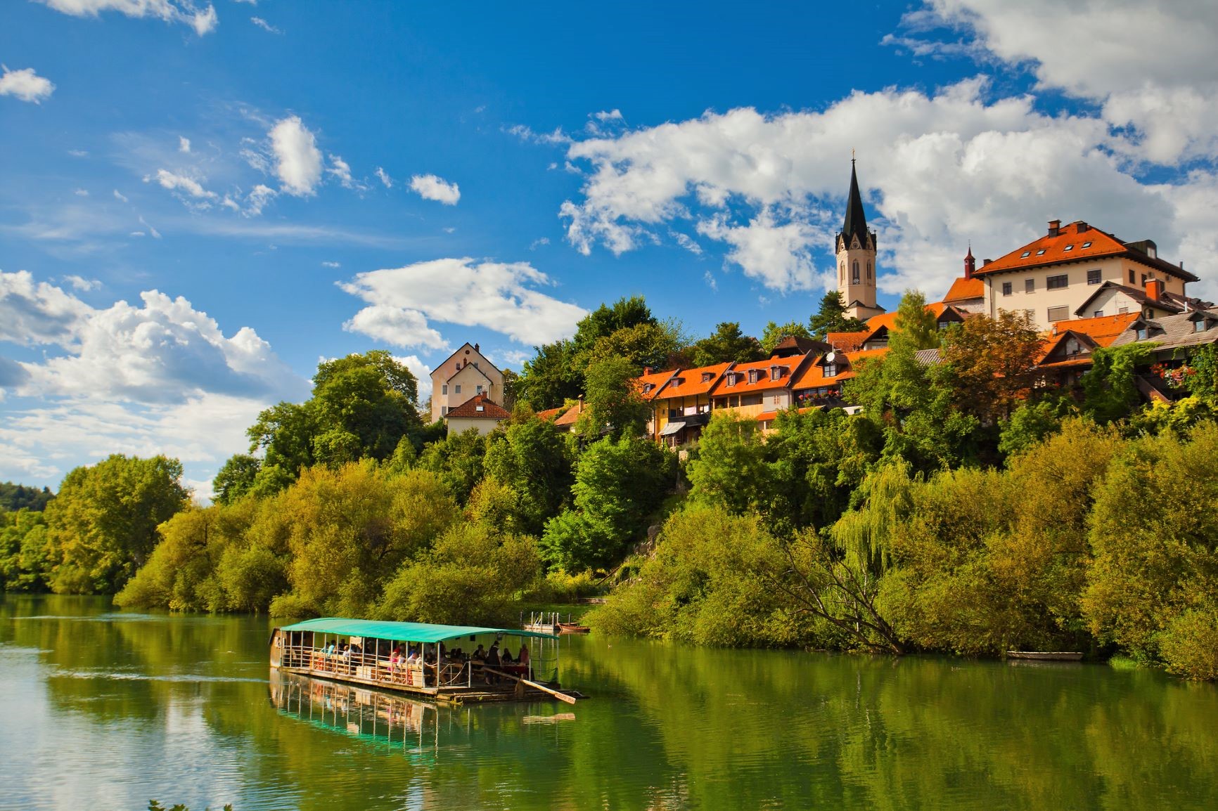 KNMtravel, Novo mesto, Río Krka, Balsa Rudolf