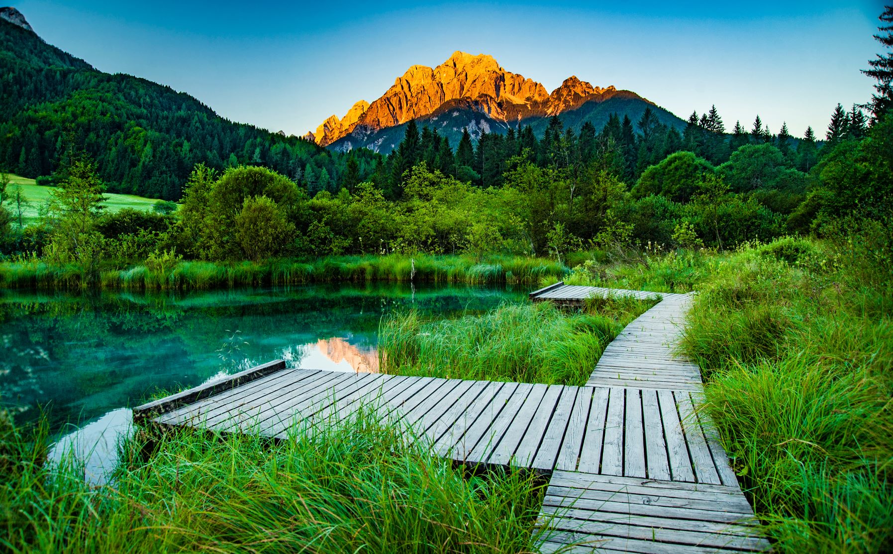 KNMtravel DMC, Sun, sea & mountains, Vrata valley, Triglav, Zelenici, Slovenia