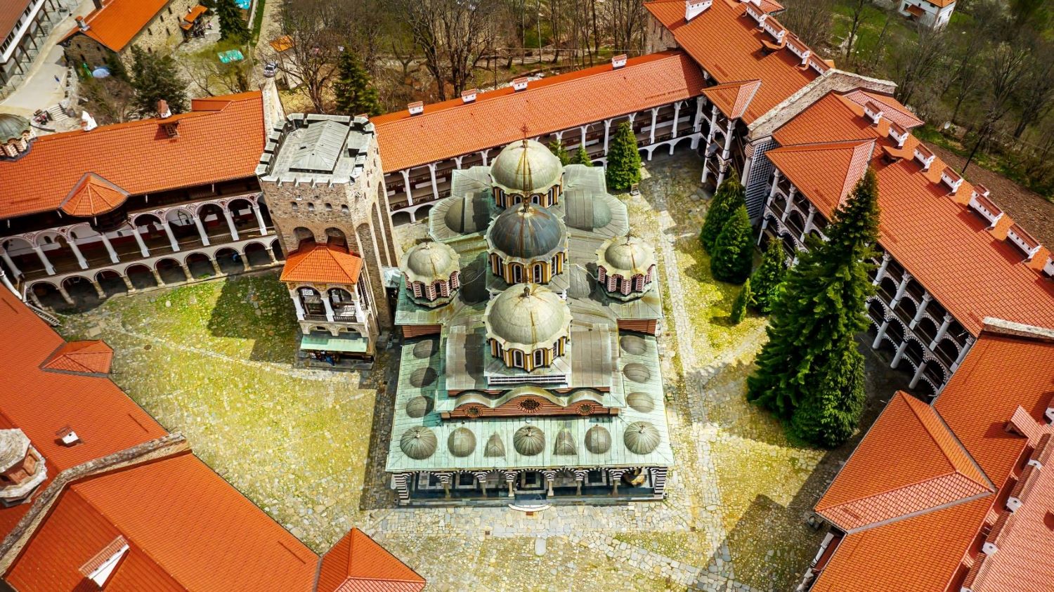 KNMtravel DMC, monasterio Rila, Bulgaria 
