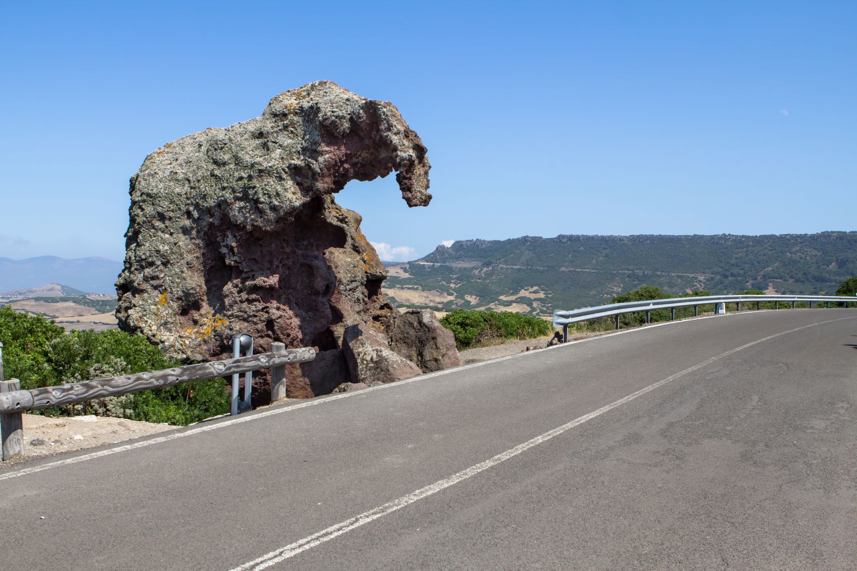 KNMtravel DMC, Roca del Elefante, Isla Cerdeña, Italia